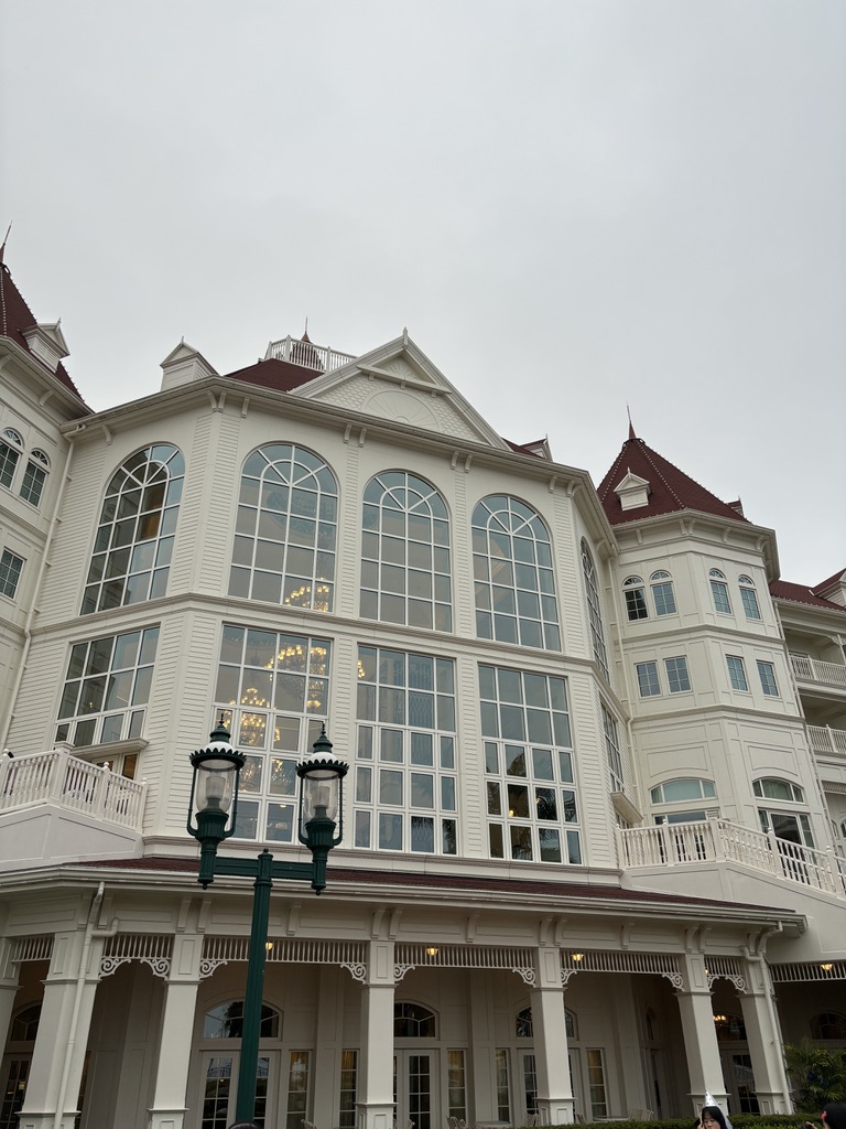 Review: Hong Kong Disneyland Hotel — A Victorian Fairytale by the&nbsp;Sea